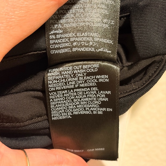 Bebe Black Long Sleeve Twist Crop Top - Picture 3 of 4